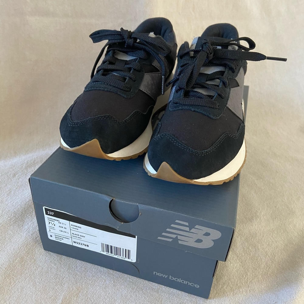 New Balance 237 Black Grey Women’s Size 7 1/2 B